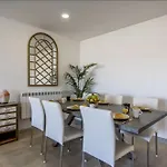 Apartman Sunny 3-bedroom *