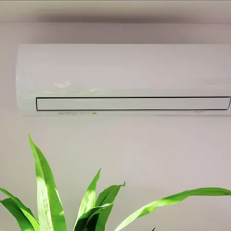 Sunny 3-bedroom Apartamento