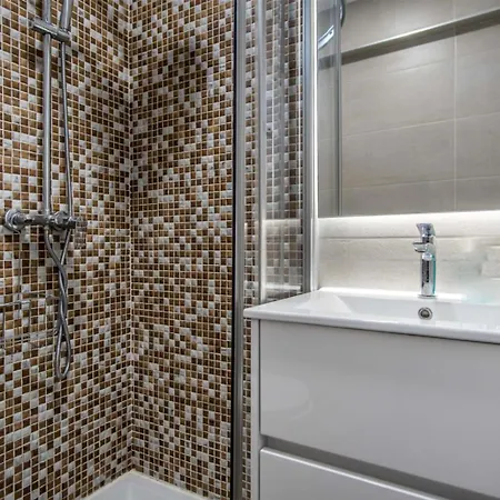 Sunny 3-bedroom Апартаменты *