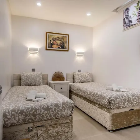 Sunny 3-bedroom Albufeira