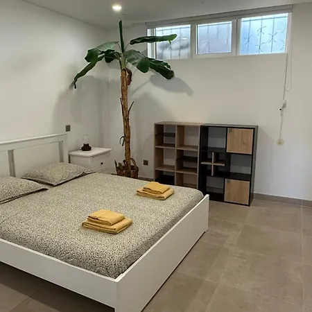 Апартаменты Sunny 3-bedroom